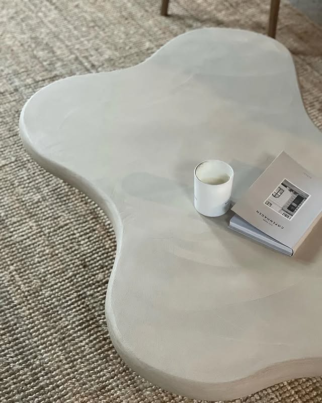 Kumo coffee table