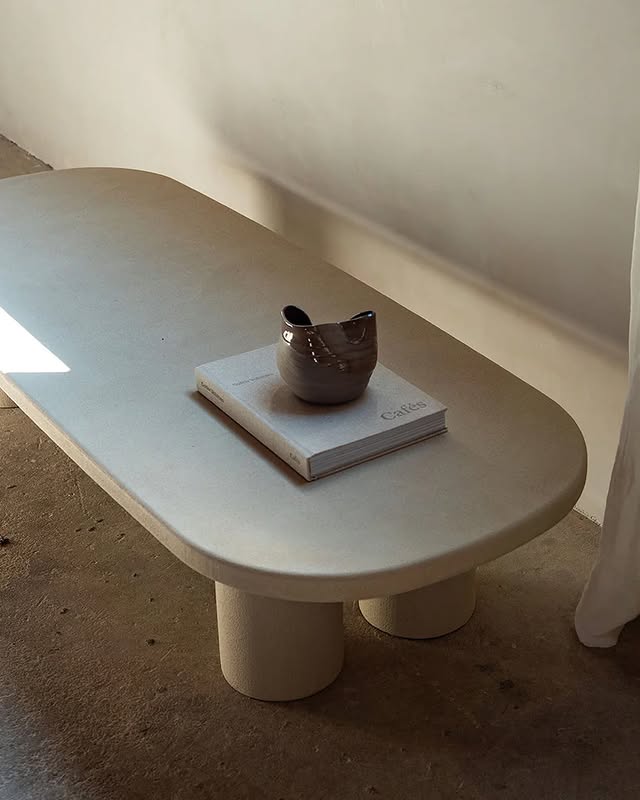 Lanar coffee table