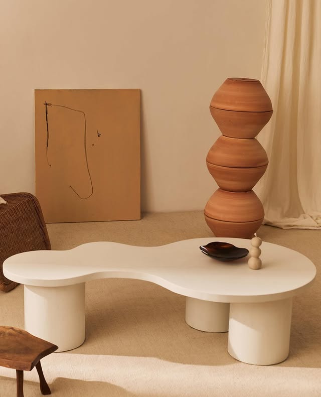 Tiach coffee table