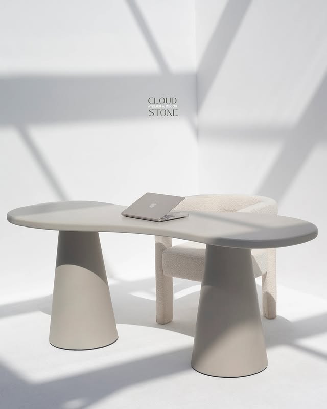 Zabor dining table
